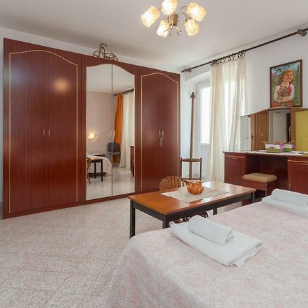 Apartment Macan Bale Exterior photo